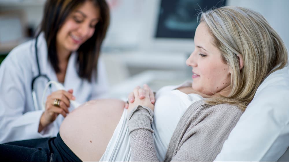 Hvad er IVF behandling muligheder for kvinder over 45?